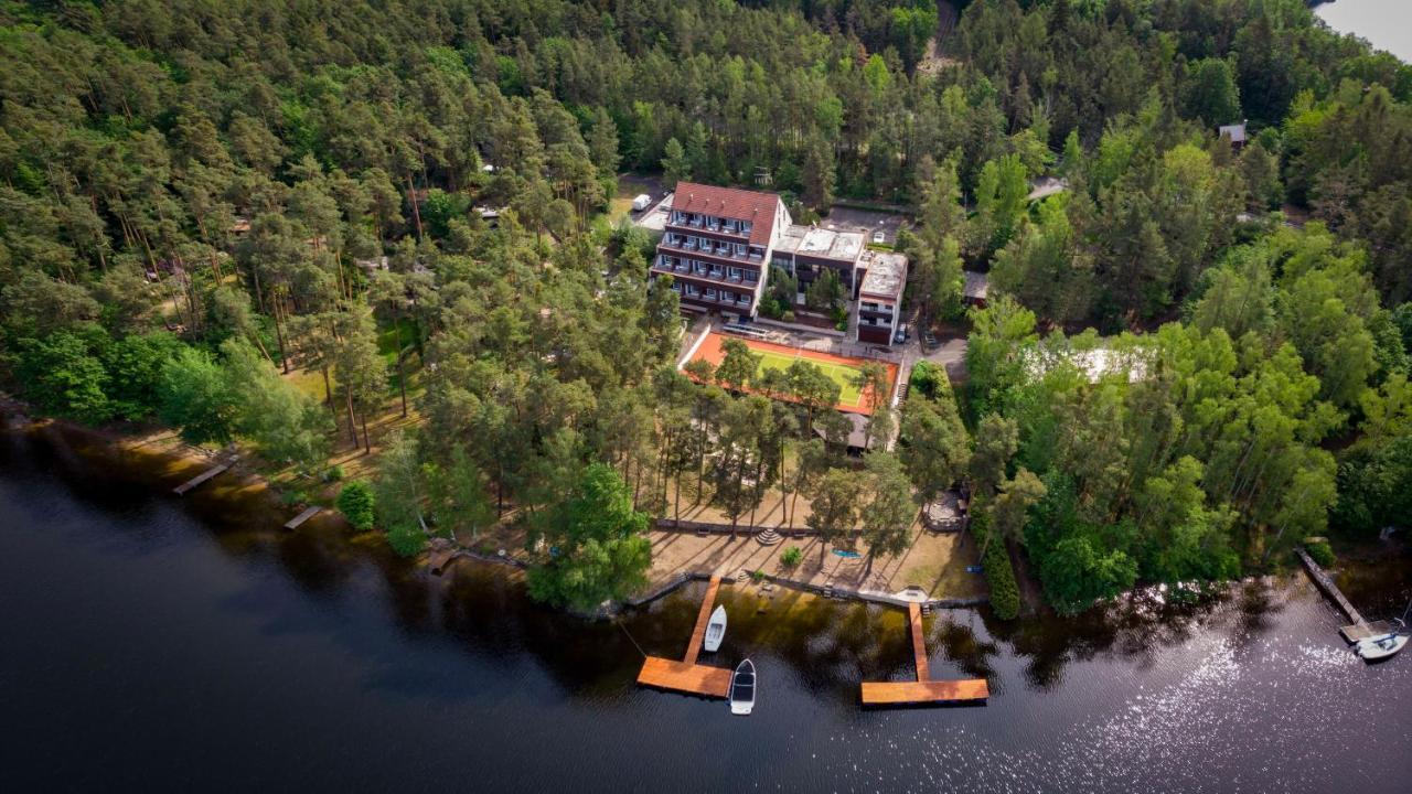 Hotel Hladina Nebrich Buitenkant foto