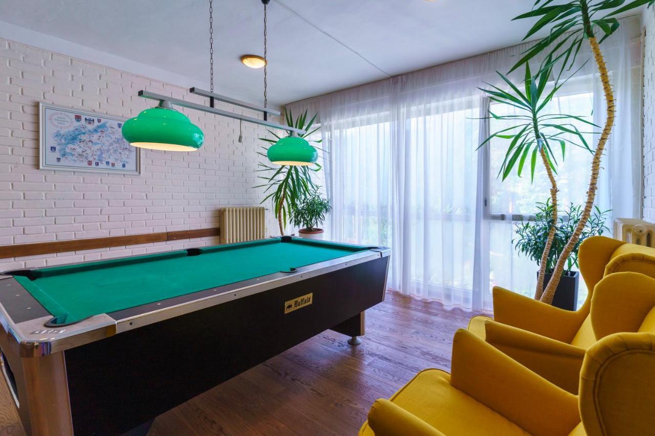 Hotel Hladina Nebrich Buitenkant foto
